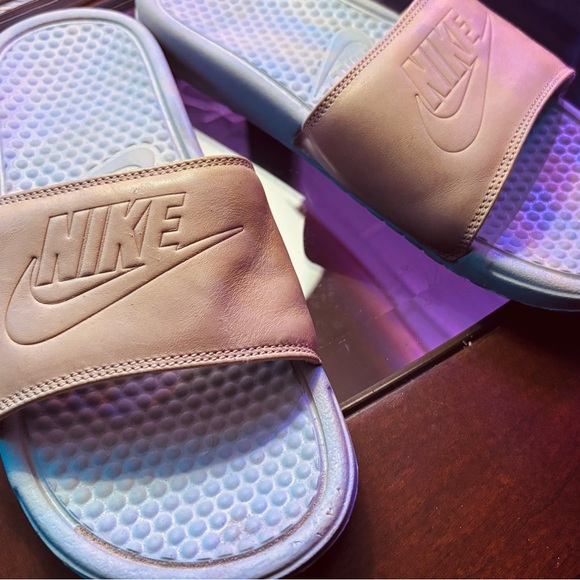 Nike Slides Size 9 - Picture 2 of 3